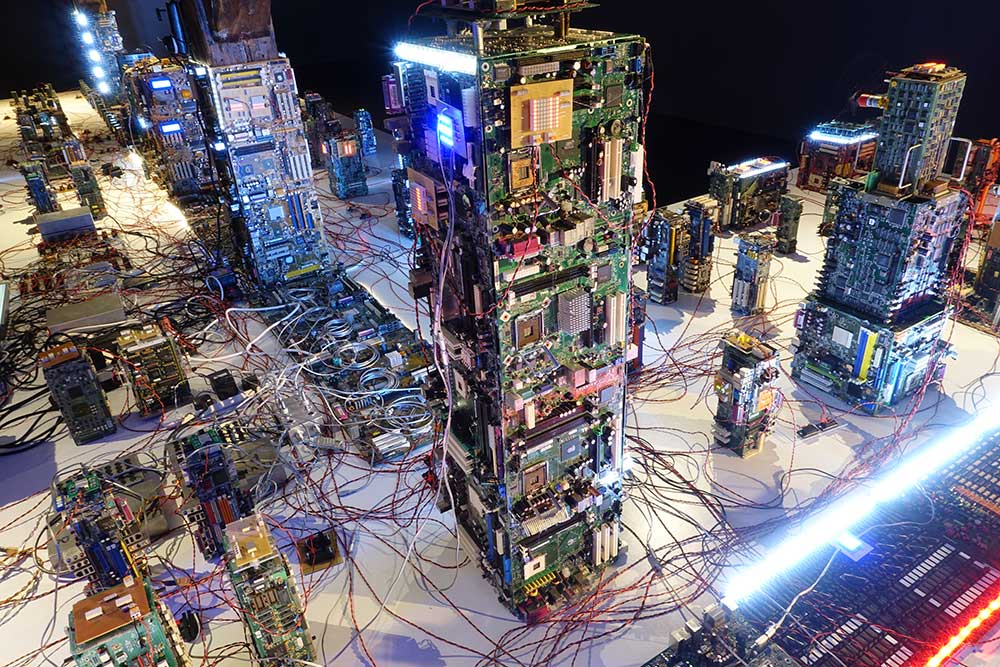 smart city a hybrid internet of things art